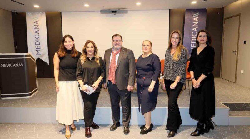Medicana İzmir'de 'İlham Veren Kadınlar' Söyleşisi 9