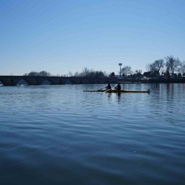 Meriç Nehri üzerinde kürek yarışına hazırlanan sporcular-4