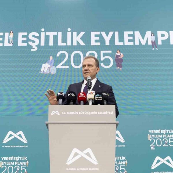 Mersin Büyükşehir Belediye Başkanı Vahap Seçer-1