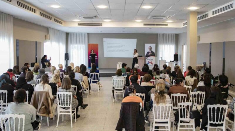 Mersin Büyükşehir Belediyesi 8 Mart Dünya Kadınlar Günü Kapsamında Özel Bireyler ve Annelerine Yönelik 'Beden ve Ruh Sağlığı Atölyesi' Düzenledi 1
