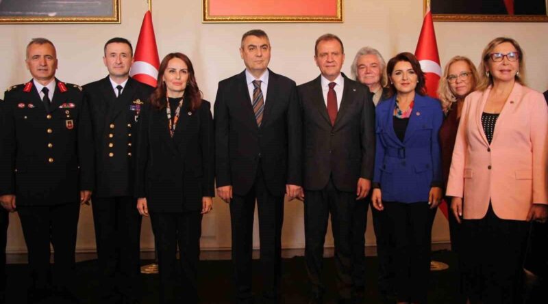 Mersin’de bayramlaşma programı gerçekleşti 7