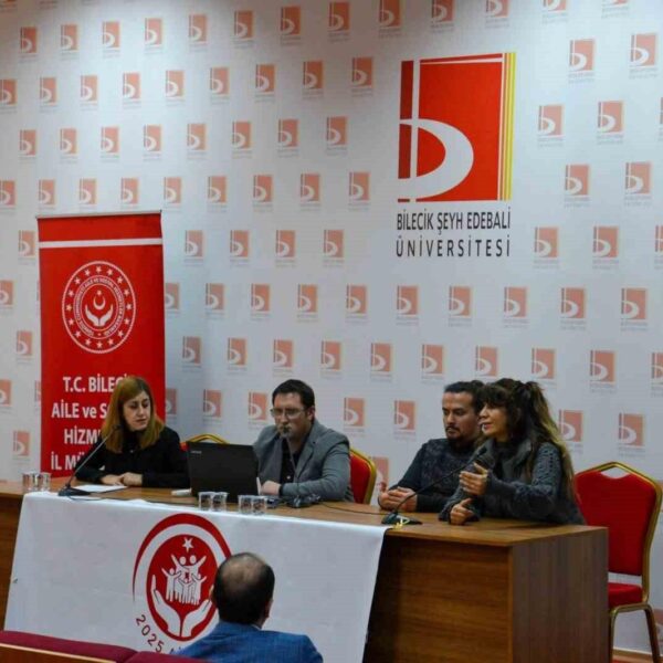 Naim Demirel ve Meltem Yavaş'ın katıldığı aile konulu söyleşi