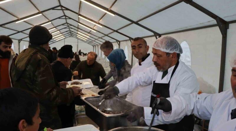 Nusret Gökçe, Erzurum'da Annesine ve Babasına Hediye Olarak Cami ve Külliyede Her Gün Ücretsiz İftar Veriyor 8