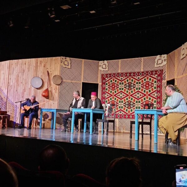 Oyuncular Seyri Alem Erzurum Oyunu-4