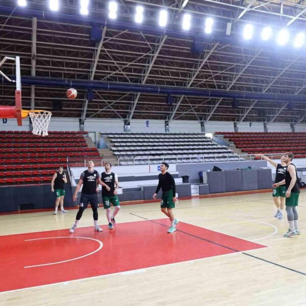 Sakarya Büyükşehir Basketbol Takımı-1