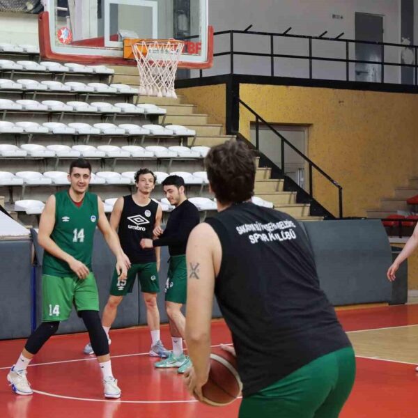 Sakarya Büyükşehir Basketbol Takımı-4