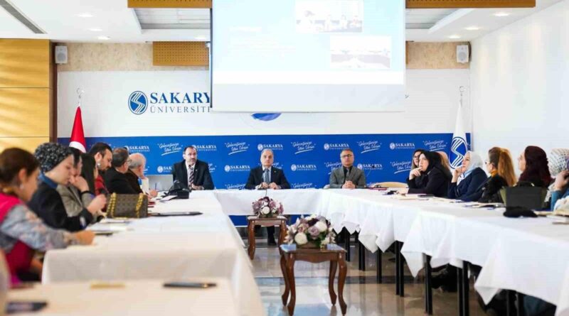 Sakarya Üniversitesinin toplumsal katkı süreçleri çalıştayda değerlendirildi 1