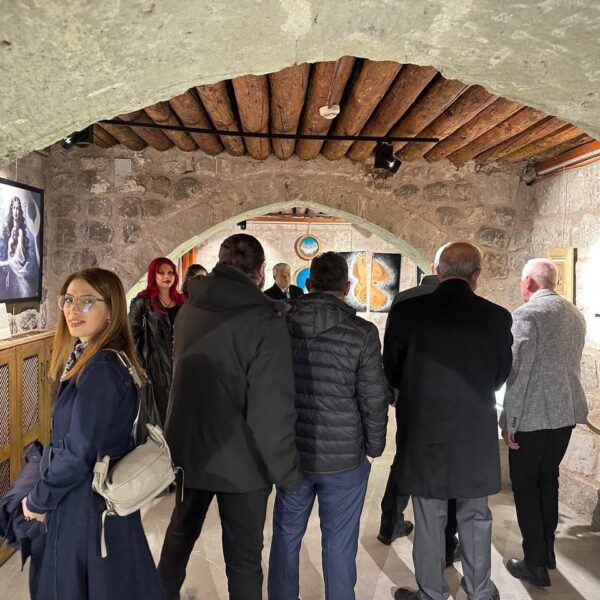 Sanatçılar ve katılımcılar-2