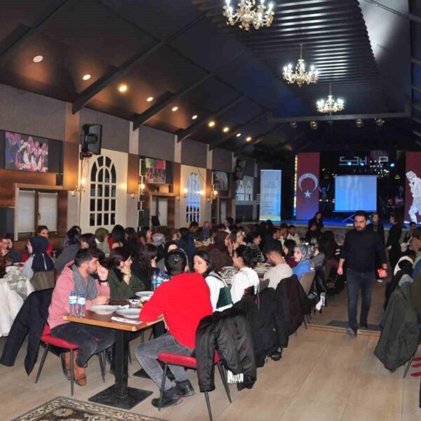 SBK Vakfı'nın üniversite öğrencileriyle iftar programı-3