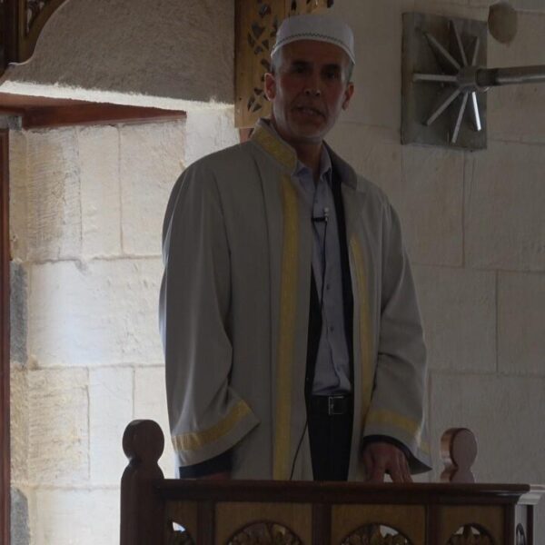 Tarihi Mevlevihane Camii'nde cuma namazı-2