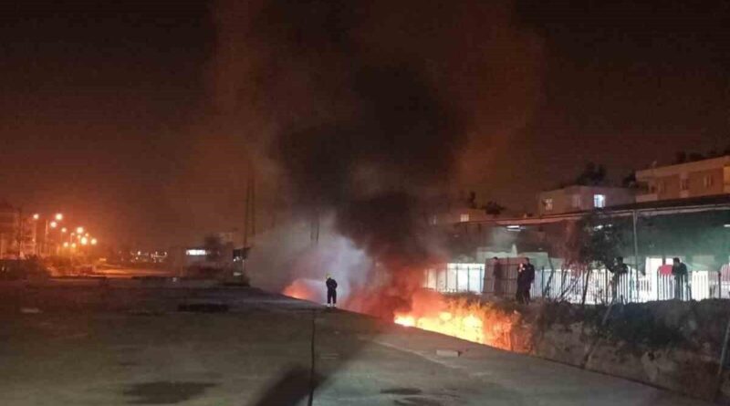Tarsus’ta demiryolu inşaat alanında yangın 1