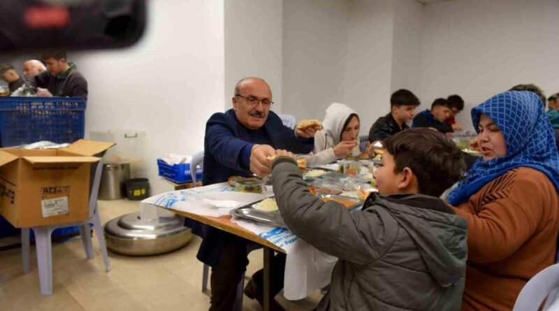 Taşköprü Belediye Başkanı Hüseyin Arslan Vatandaşlarla Birlikte İlk Orucunu Açtı 1