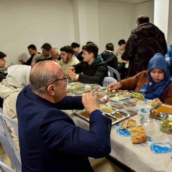 Taşköprü'de kurulan iftar çadırı-2