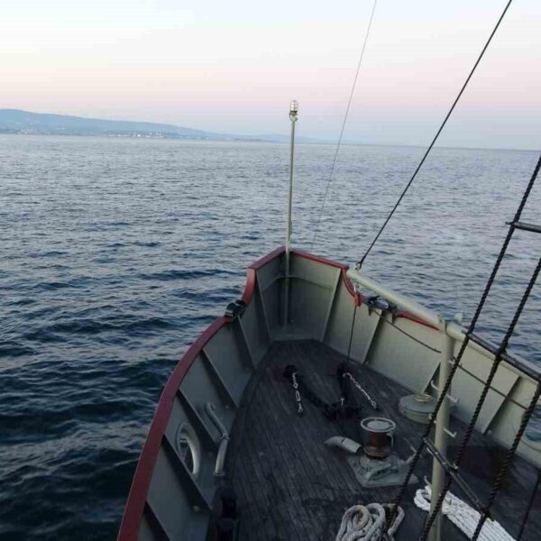 TCG Nusret Mayın Gemisi'nin Çanakkale Boğazı'nda mayın döktüğü sahne-13