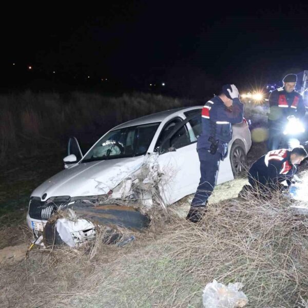 Trafik kazasında araç hasarı-1