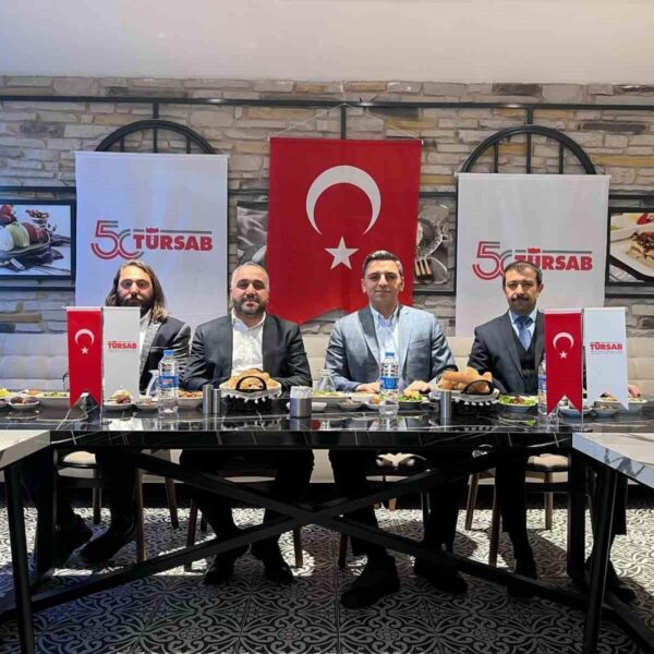 TÜRSAB üyeleri ve BTK yöneticileri ile birlikte iftar-1