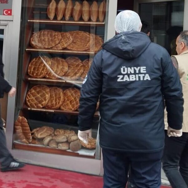 Ünye İlçe Tarım ve Orman Müdürlüğü ekiplerinin bir markette denetimi-2