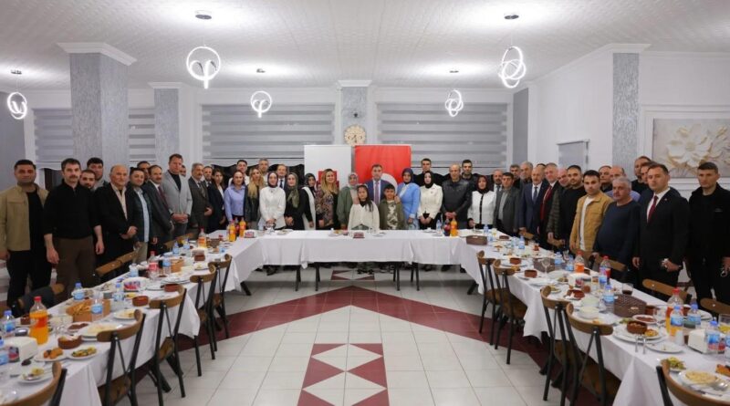 Vali Eldivan’dan Valilik personeline iftar 1
