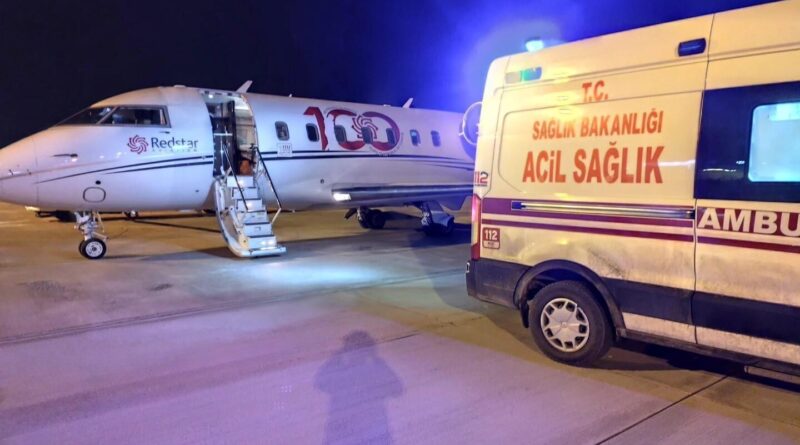 Van'da Kalp Hastası İki Çocuk Uçak Ambulansla İstanbul'a Sevk Edildi 1