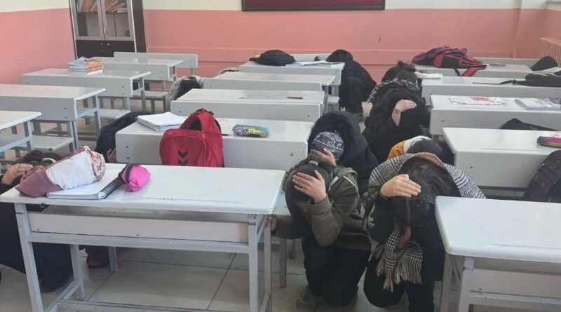 Van Özalp'te Deprem Haftası'nda Okullarda Eş Zamanlı Tatbikat 1