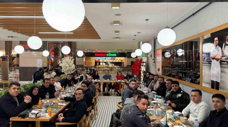 Vanmall yönetim ve personeli iftarda bir araya geldi 1