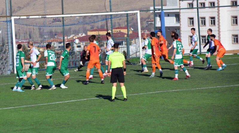 Yahyalıspor Bölgesel Amatör Lig'den Küme Düştü 1