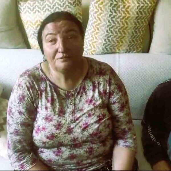 Yangın sonucu hasar gören apartman-1