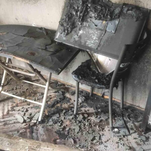 Yangın sonucu hasar gören apartman-3