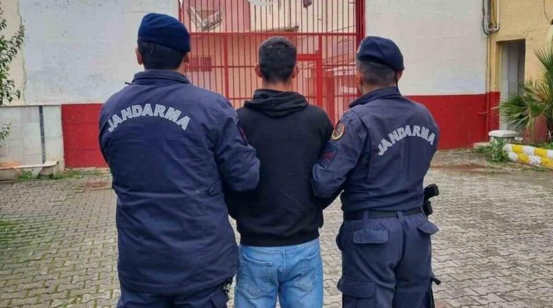 Çeşitli suçlardan aranan şahıslar jandarmadan kaçamadı 1