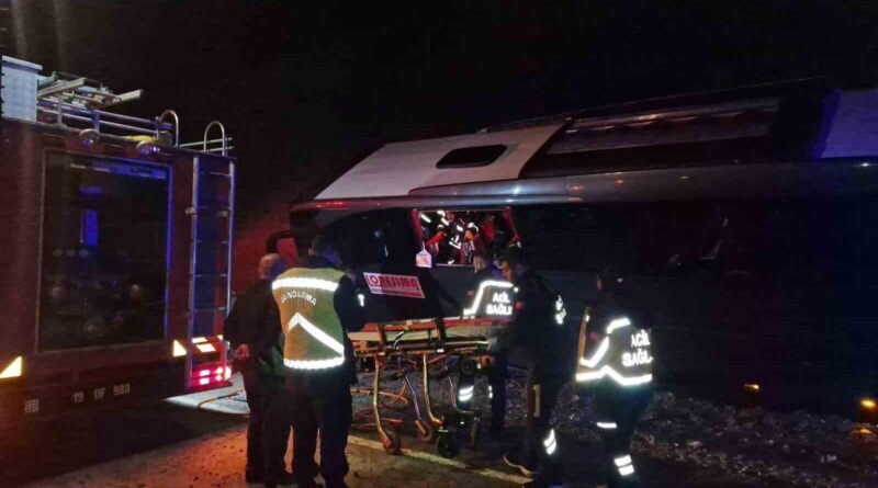 Çorum’da otobüs kazası: Çok sayıda yaralı var 1
