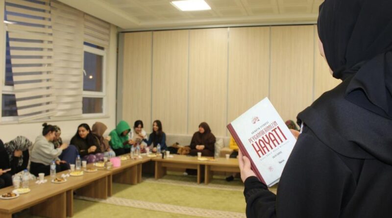 Erzincan Öğrenci Yurdunda Peygamberimizin hayatı anlatıldı 1