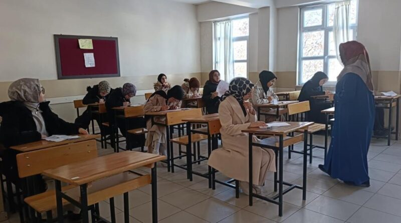 Erzincan’da umre ödüllü bilgi yarışması düzenlendi 1