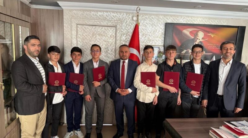 Hafız öğrenciler belge alma sevinci yaşadı 1