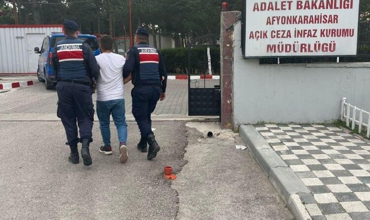 Hapis cezasıyla aranan şahsı jandarma yakaladı 1