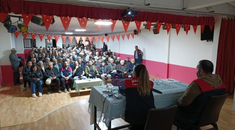 Hekimhan’da don hasarı sonrası ilk bilgilendirme toplantısı yapıldı 1