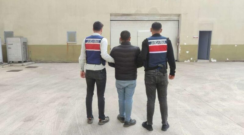 Hırsızlık ve yağma suçundan aranan hükümlü yakalandı 1