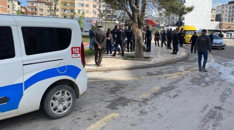 Husumetlisini cadde ortasında bıçaklayan şüpheli yakalandı 1