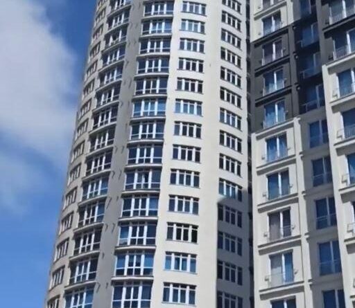 İstanbul'da 6,2 büyüklüğündeki depremde rezidans böyle sallandı 1
