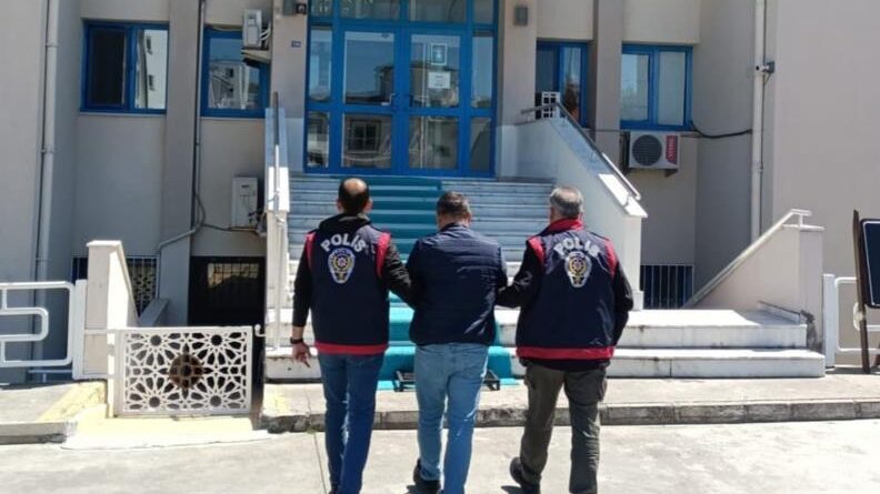 Kesinleşmiş hapis cezası bulunan 2 kişi yakalandı 1