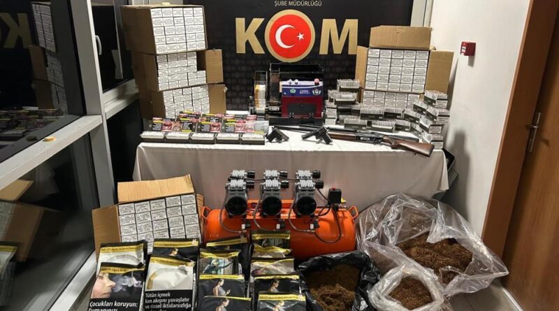 Kütahya'da kaçak tütün ve makaron operasyonu 1