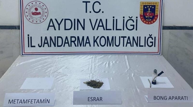 Kuyucak’ta şüpheli araçta uyuşturucu ele geçirildi 1