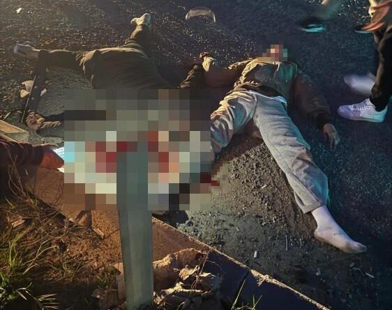 Motosiklet ile hafif ticari araç çarpıştı: 1 ölü, 1 yaralı 1
