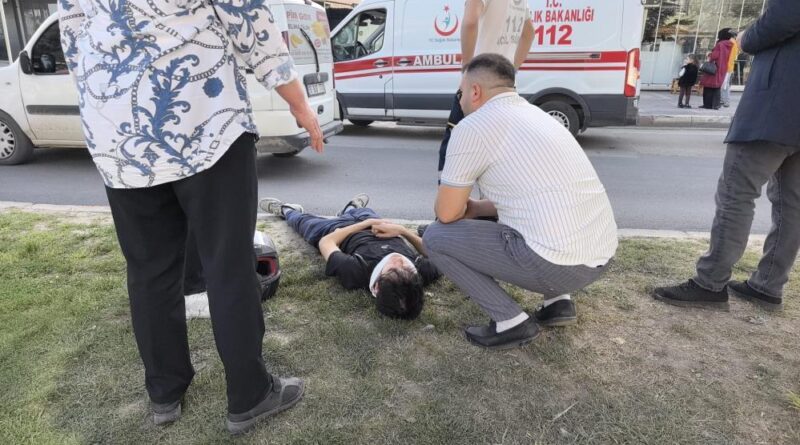 Motosikletli genç ölümden döndü 1