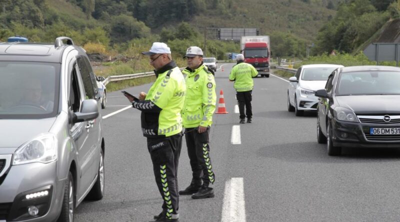 Ordu’da 2 haftada 43 binden fazla araç ve sürücü denetlendi 1