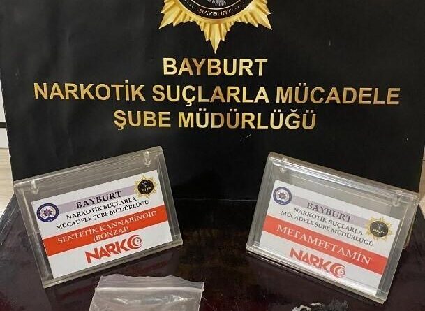 Polisin arama yaptığı şüphelinin üzerinde bir miktar uyuşturucu madde bulundu 1