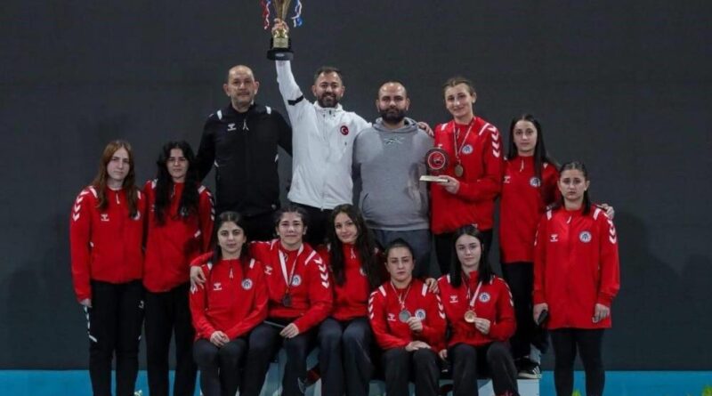 Türkiye Şampiyonasında Erzincanlı sporcular 5 madalya kazandı 1