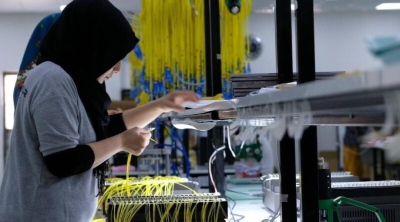 Ücretli çalışan sayısı yıllık yüzde 1,1 arttı 1