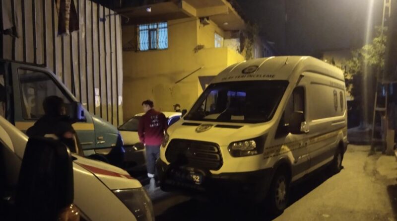 Ümraniye'de bir kadın silahla başından vurulmuş halde bulundu 1