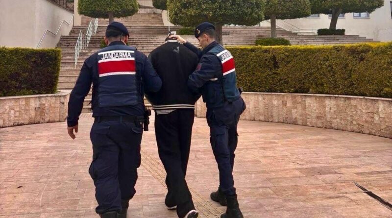Uyuşturucu suçundan aranan şahıs Marmaris’te yakalandı 1