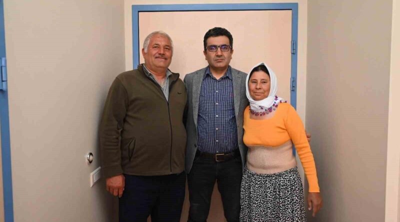 Yemek yiyemeyen kadın midesi yukarı çekilerek sağlığına kavuştu 1